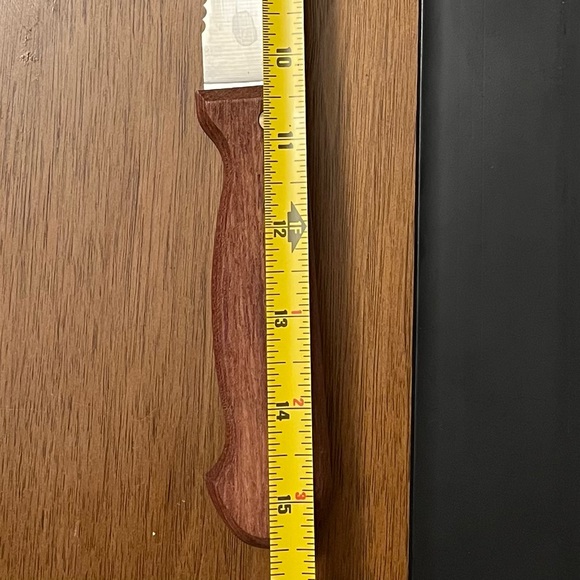 Bread Knife 16" Mercer Praxis Curved 10" Blade Rosewood Handle with Knife Guard - Picture 9 of 10